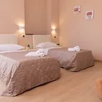 Le Di Teo 2 4* La Spezia