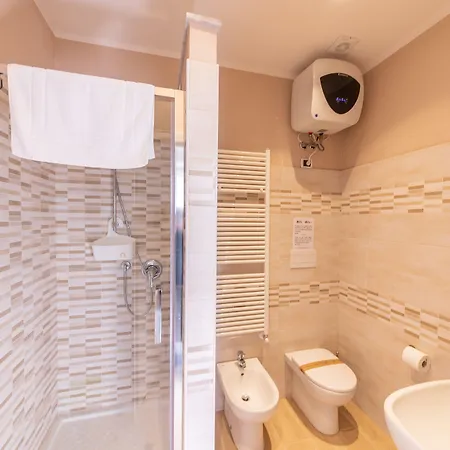 Le Di Teo 2 4* La Spezia